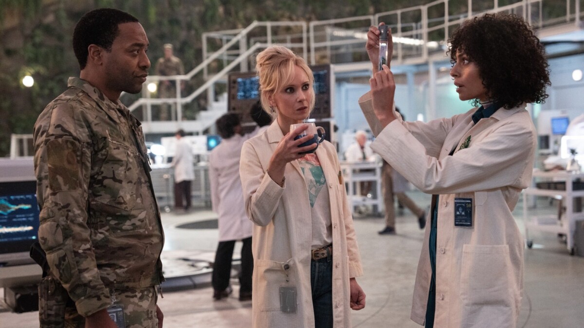 Chiwetel Ejiofor, Juno Temple, and Clark Backo in Columbia Pictures' "Venom: The Last Dance."