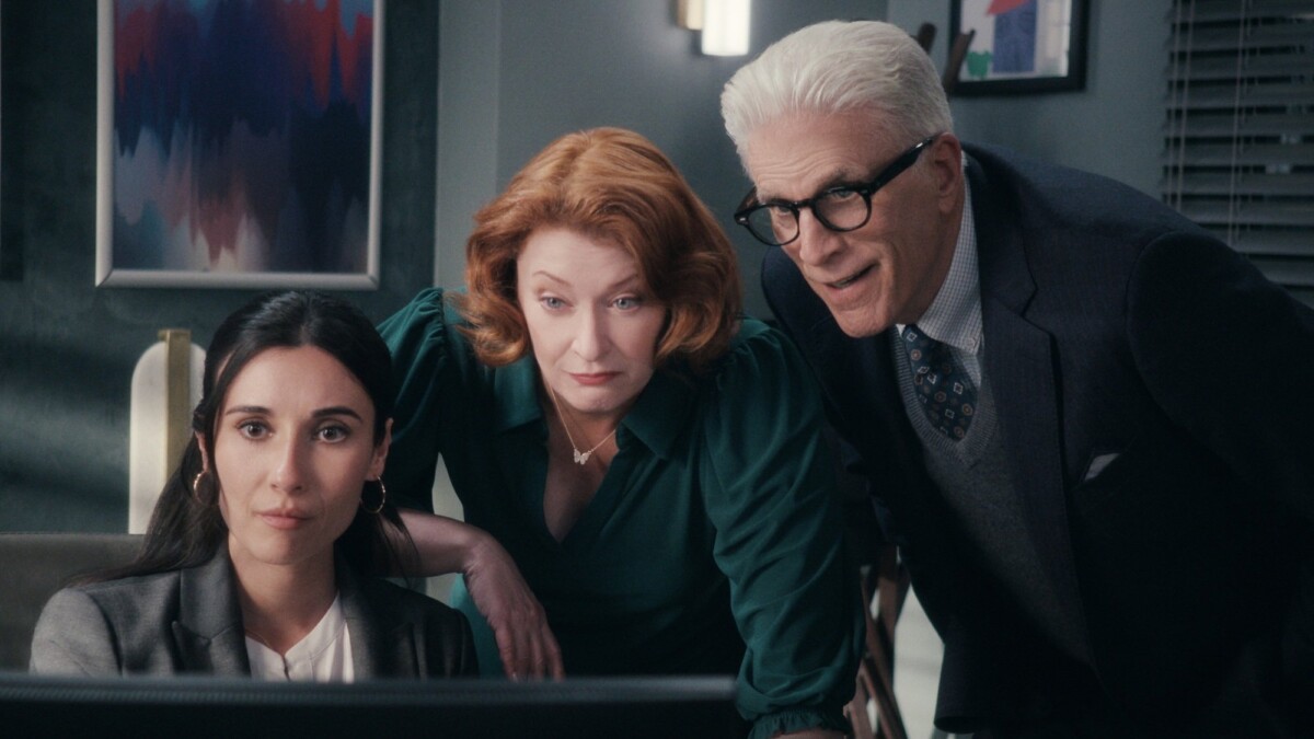 Lilah Richcreek Estrada, Kerry O'Malley, and Ted Danson in "A Man on the Inside."