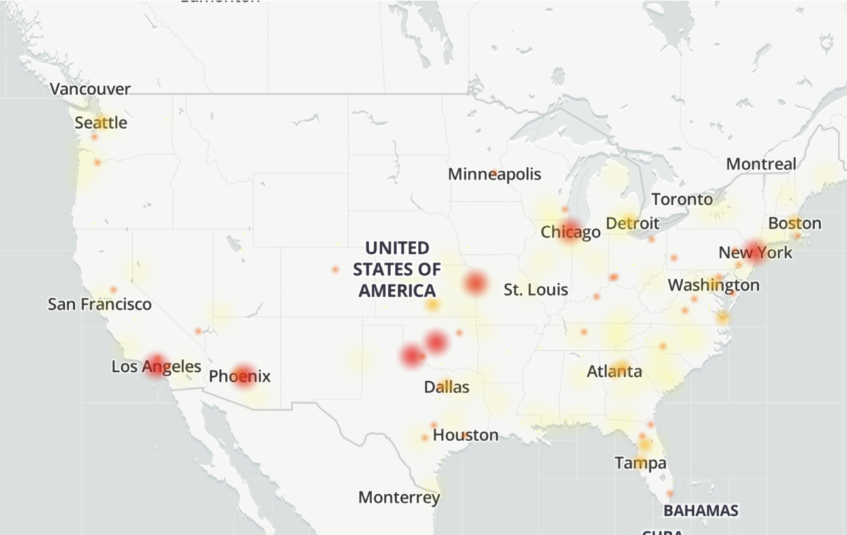 A heatmap showing widespread outage reports across major U.S. cities, with hotspots in Los Angeles, Phoenix, Dallas, Chicago, New York, and other areas.