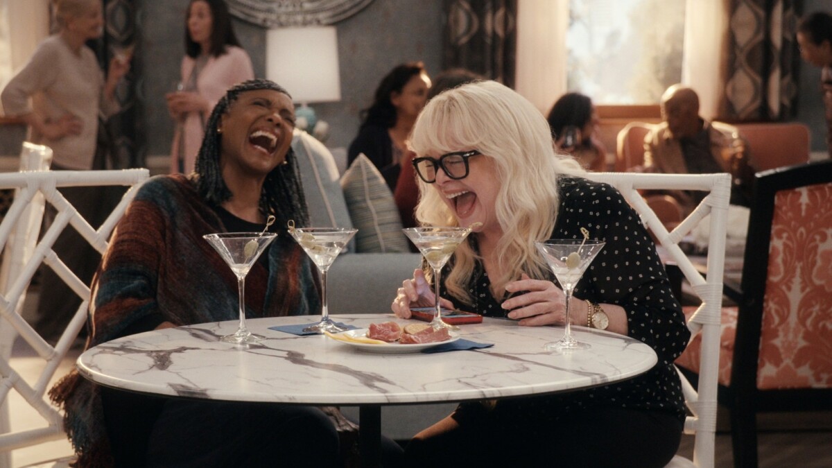 Margaret Avery and Sally Struthers in "A Man on the Inside."