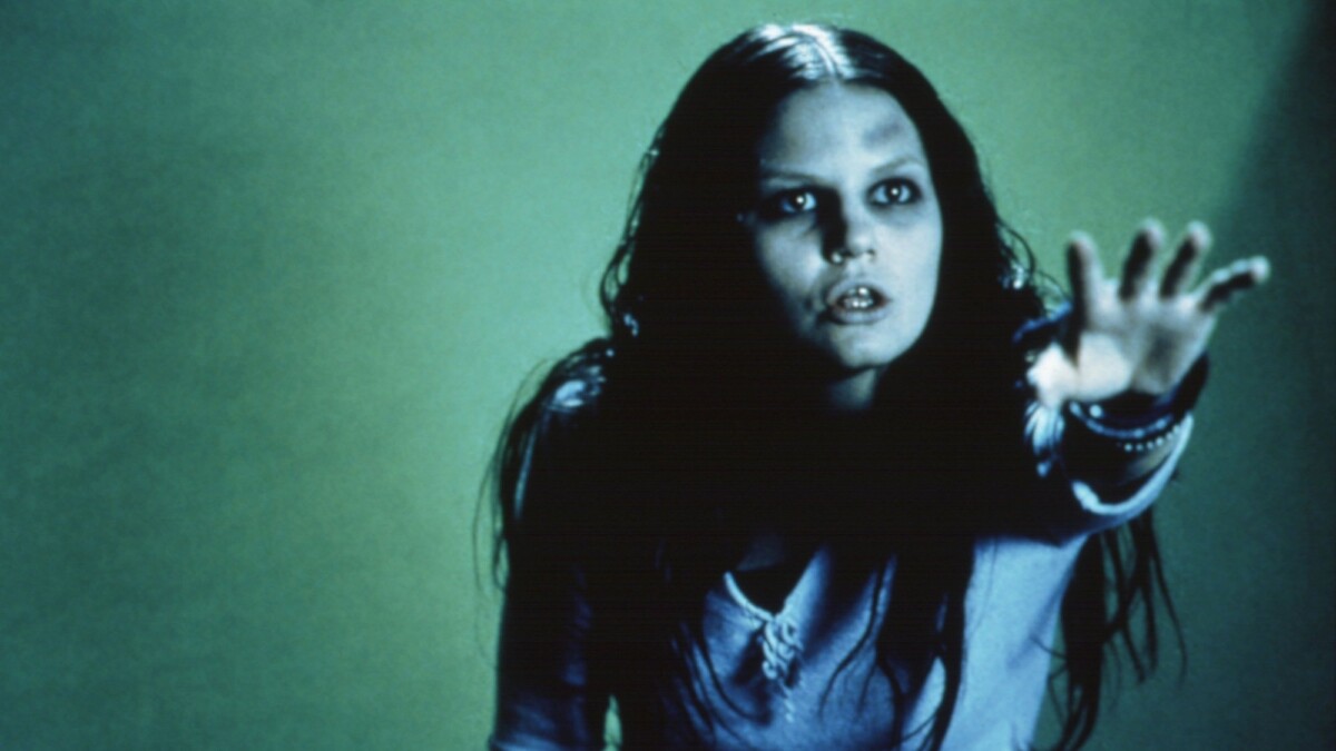 Jenny Morrison plays Samantha in "Stir of Echoes."