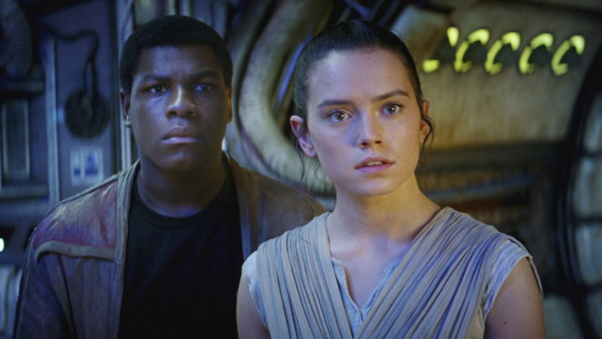 John Boyega and Daisy Ridley star in "Star Wars - The Force Awakens."