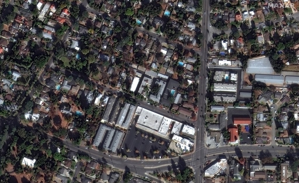 Satellite image of homes and a neighborhood along Alltadena Drive in Altadena, California on Jan. 6, 2025.