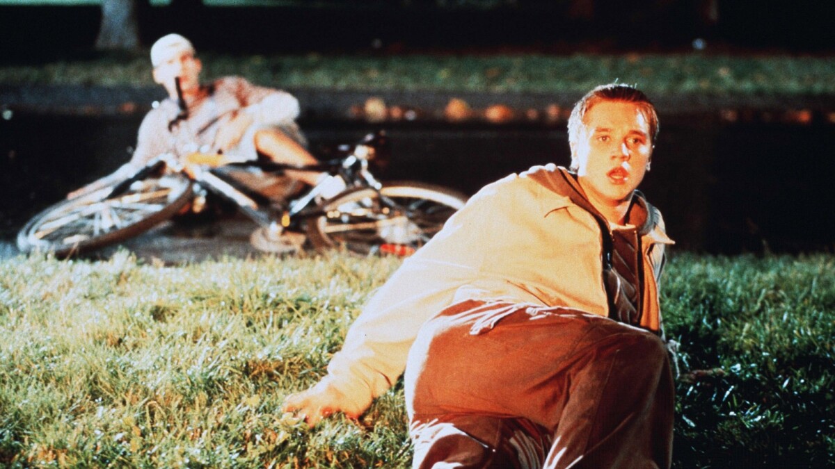 Devon Sawa runs for his life in "Final Destination."